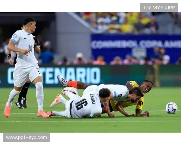 本坦库尔领衔乌拉圭中场冲击大赛